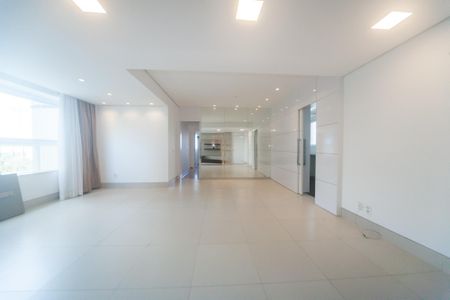 Apartamento para alugar com 113m², 3 quartos e 2 vagassala