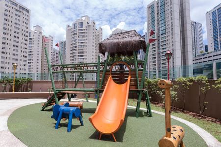 Apartamento para alugar com 113m², 3 quartos e 2 vagasÁrea comum - Playground
