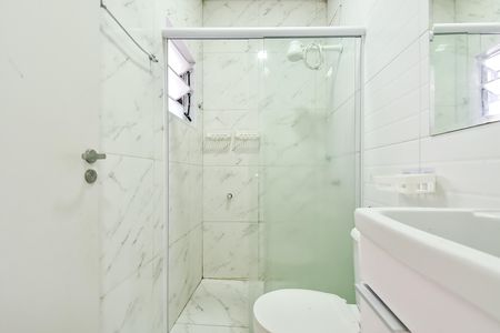Banheiro de apartamento para alugar com 1 quarto, 29m² em Aclimação, São Paulo