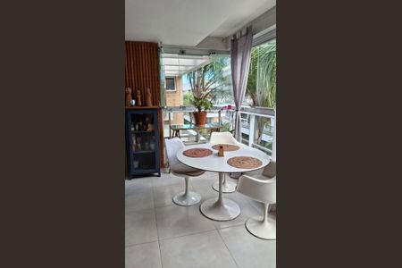 Apartamento para alugar com 98m², 2 quartos e 1 vaga Apartamento para alugar com 98m², 2 quartos e 1 vagaSala de Jantar