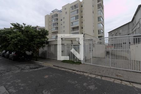 Apartamento para alugar com 62m², 2 quartos e 2 vagas Apartamento para alugar com 62m², 2 quartos e 2 vagasFachada