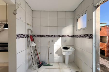 Casa para alugar com 260m², 3 quartos e 5 vagas