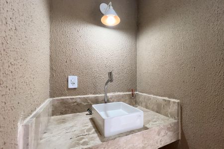 Casa para alugar com 260m², 3 quartos e 5 vagas