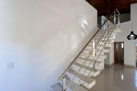 Casa para alugar com 260m², 3 quartos e 5 vagas