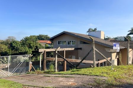 Casa para alugar com 260m², 3 quartos e 5 vagas