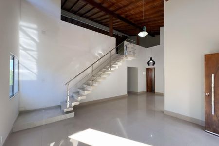 Casa para alugar com 260m², 3 quartos e 5 vagas