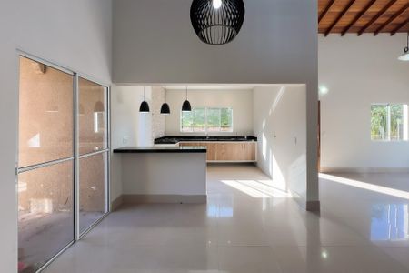 Casa para alugar com 260m², 3 quartos e 5 vagas