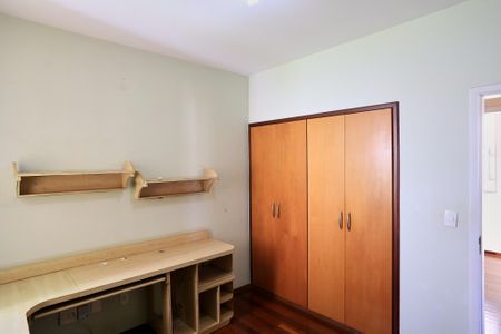 Quarto 1 de apartamento à venda com 3 quartos, 122m² em Sagrada Família, Belo Horizonte