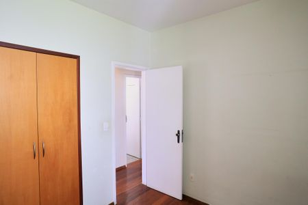 Quarto 1 de apartamento à venda com 3 quartos, 122m² em Sagrada Família, Belo Horizonte