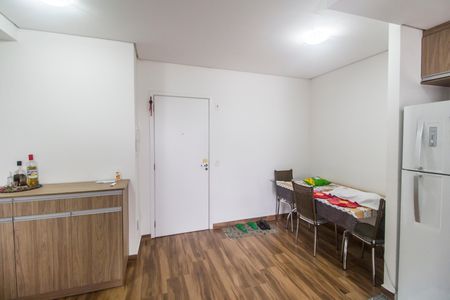Apartamento à venda com 59m², 2 quartos e 1 vaga Apartamento à venda com 59m², 2 quartos e 1 vagaSala