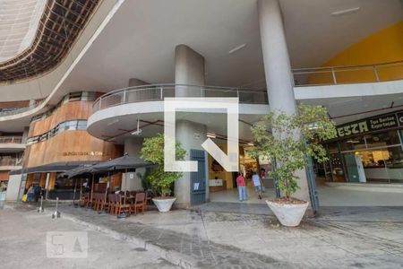 Apartamento para alugar com 74m², 2 quartos e 1 vaga