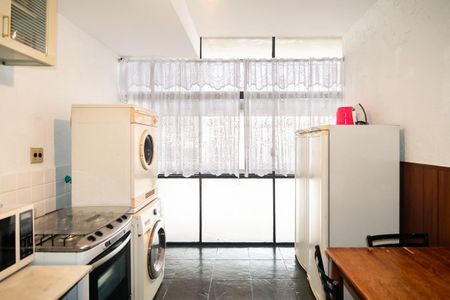 Apartamento para alugar com 74m², 2 quartos e 1 vaga Apartamento para alugar com 74m², 2 quartos e 1 vagaCozinha / Área de Serviço