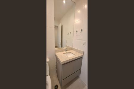 Apartamento para alugar com 136m², 3 quartos e 2 vagas Apartamento para alugar com 136m², 3 quartos e 2 vagasBanheiro da Suíte 1