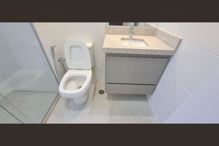 Apartamento para alugar com 136m², 3 quartos e 2 vagas Apartamento para alugar com 136m², 3 quartos e 2 vagasBanheiro da Suíte 1