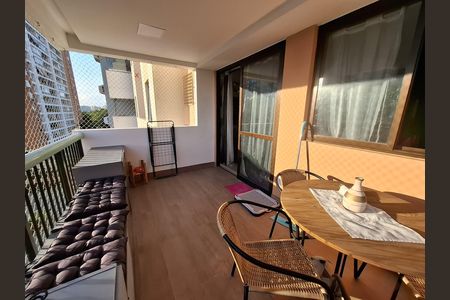 Apartamento à venda com 85m², 3 quartos e 1 vagaVaranda