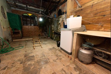 Casa à venda com 360m², 2 quartos e 5 vagas Casa à venda com 360m², 2 quartos e 5 vagasÁrea de Serviço
