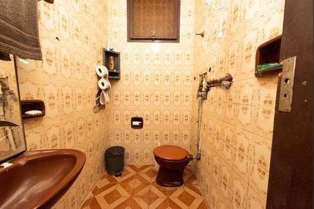 Casa à venda com 360m², 2 quartos e 5 vagas Casa à venda com 360m², 2 quartos e 5 vagasBanheiro 2