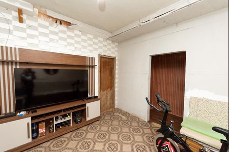 Casa à venda com 360m², 2 quartos e 5 vagas Casa à venda com 360m², 2 quartos e 5 vagasSala