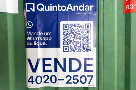 Casa à venda com 360m², 2 quartos e 5 vagas Casa à venda com 360m², 2 quartos e 5 vagasPlaca instalada com o codigo RXDE-96 no dia 19-06-2026