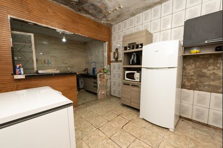 Casa à venda com 360m², 2 quartos e 5 vagas Casa à venda com 360m², 2 quartos e 5 vagasCozinha
