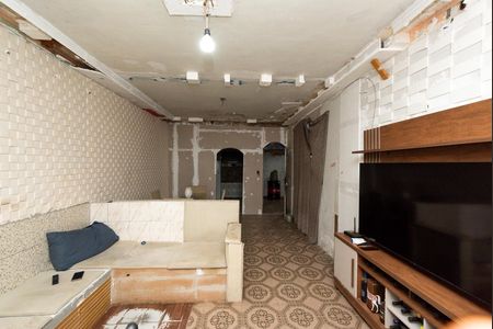 Sala de casa à venda com 2 quartos, 360m² em Araguaia, Belo Horizonte