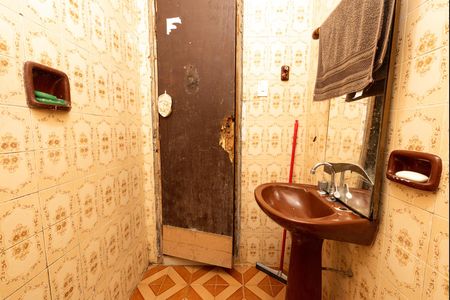Casa à venda com 360m², 2 quartos e 5 vagas Casa à venda com 360m², 2 quartos e 5 vagasBanheiro 2