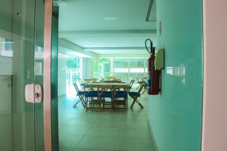 Apartamento para alugar com 55m², 1 quarto e 1 vaga Apartamento para alugar com 55m², 1 quarto e 1 vagaÁrea comum - Salão de festas