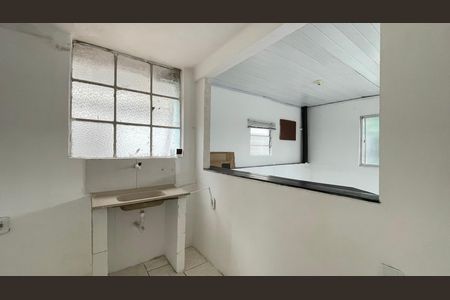Casa para alugar com 28m², 0 quarto e 1 vaga Casa para alugar com 28m², 0 quarto e 1 vagaCozinha