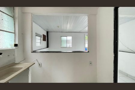 Casa para alugar com 28m², 0 quarto e 1 vaga Casa para alugar com 28m², 0 quarto e 1 vagaCozinha