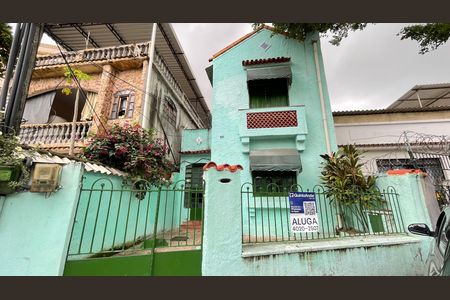 Casa para alugar com 28m², 0 quarto e 1 vaga Casa para alugar com 28m², 0 quarto e 1 vagaFachada