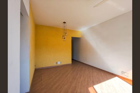 Sala de apartamento para alugar com 2 quartos, 66m² em Vila Isabel, Rio de Janeiro