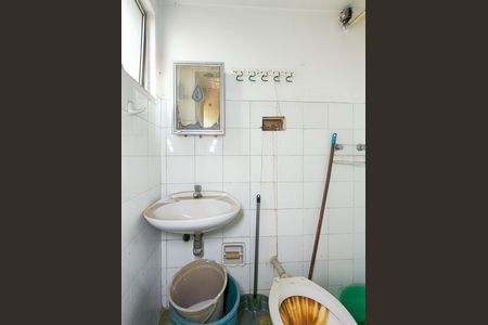 Apartamento para alugar com 66m², 2 quartos e 1 vaga Apartamento para alugar com 66m², 2 quartos e 1 vagaBanheiro de serviço