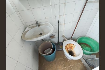 Apartamento para alugar com 66m², 2 quartos e 1 vaga Apartamento para alugar com 66m², 2 quartos e 1 vagaBanheiro de serviço