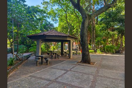 Apartamento para alugar com 66m², 2 quartos e 1 vaga Apartamento para alugar com 66m², 2 quartos e 1 vagaÁrea comum - Playground