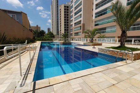 Apartamento à venda com 139m², 3 quartos e 2 vagas Apartamento à venda com 139m², 3 quartos e 2 vagasÁrea comum - Piscina