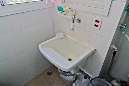 Apartamento à venda com 139m², 3 quartos e 2 vagas Apartamento à venda com 139m², 3 quartos e 2 vagasÁrea de Serviço