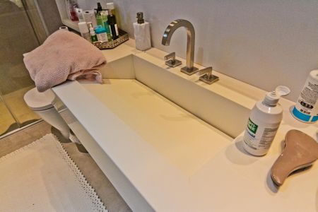 Apartamento à venda com 139m², 3 quartos e 2 vagas Apartamento à venda com 139m², 3 quartos e 2 vagasBanheiro da Suíte 2