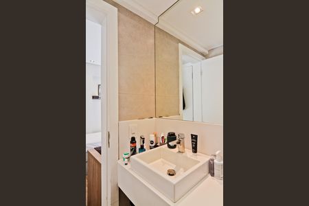 Apartamento à venda com 139m², 3 quartos e 2 vagas Apartamento à venda com 139m², 3 quartos e 2 vagasBanheiro da Suíte 1