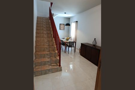 Sala de apartamento para alugar com 2 quartos, 95m² em Nova Gerti, São Caetano do Sul