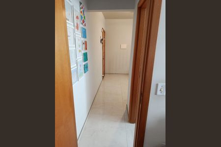 Corredor de apartamento para alugar com 2 quartos, 95m² em Nova Gerti, São Caetano do Sul