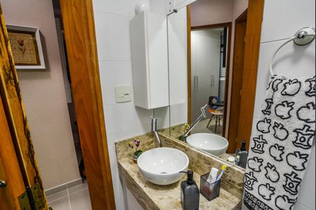 Apartamento à venda com 37m², 2 quartos e 1 vaga Apartamento à venda com 37m², 2 quartos e 1 vagaBanheiro