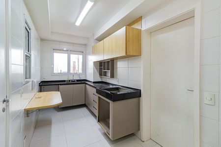 Apartamento à venda com 109m², 3 quartos e 2 vagas Apartamento à venda com 109m², 3 quartos e 2 vagasCozinha