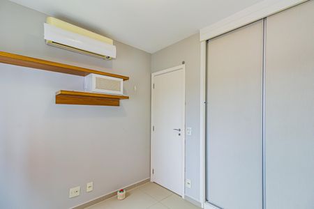 Apartamento à venda com 109m², 3 quartos e 2 vagas Apartamento à venda com 109m², 3 quartos e 2 vagasQuarto 2