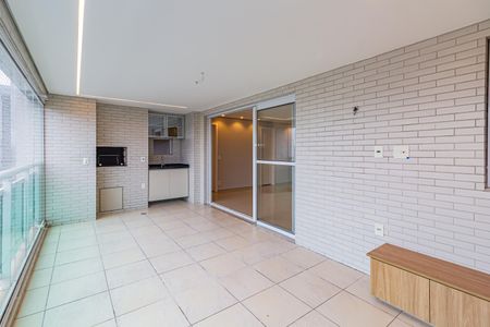 Apartamento à venda com 109m², 3 quartos e 2 vagas Apartamento à venda com 109m², 3 quartos e 2 vagasVaranda gourmet