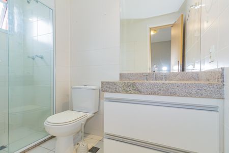 Apartamento à venda com 109m², 3 quartos e 2 vagas Apartamento à venda com 109m², 3 quartos e 2 vagasBanheiro da Suíte