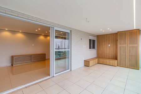 Apartamento à venda com 109m², 3 quartos e 2 vagas Apartamento à venda com 109m², 3 quartos e 2 vagasVaranda gourmet