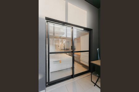 Varanda de kitnet/studio para alugar com 1 quarto, 27m² em Pinheiros, São Paulo