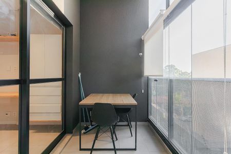 Studio à venda com 27m², 1 quarto e sem vagaVaranda