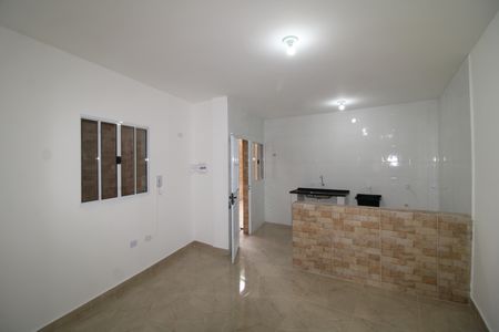 Sala / Cozinha de apartamento para alugar com 1 quarto, 32m² em Sítio do Mandaqui, São Paulo