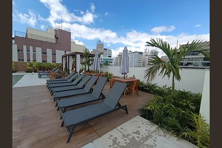 Studio à venda com 58m², 1 quarto e sem vaga Studio à venda com 58m², 1 quarto e sem vagaPiscina